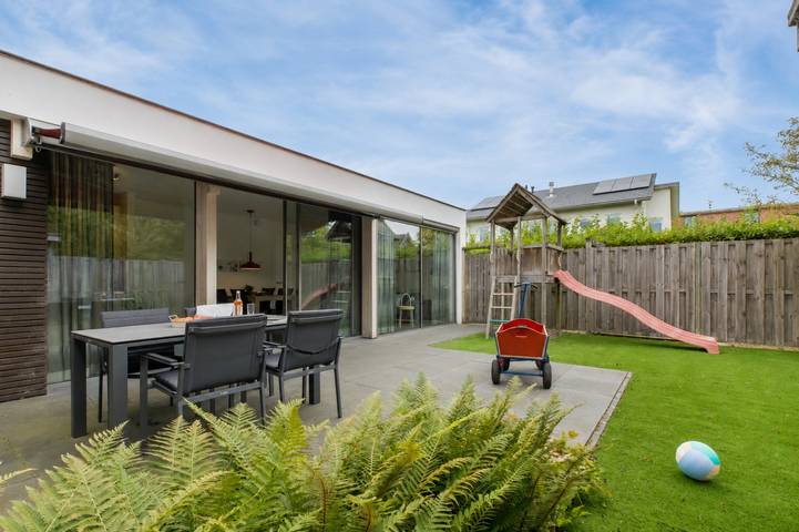 Ferienhaus für 4 Personen, mit Terrasse und Garten in Oostkapelle