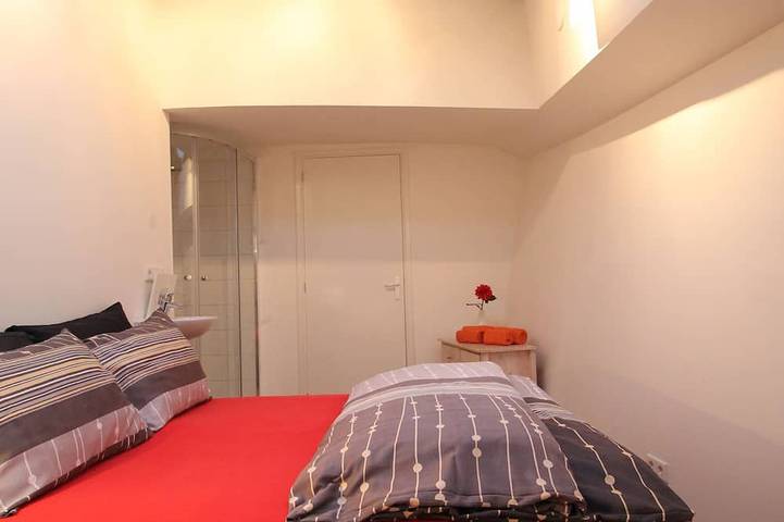 Hausboot-Wohnung Amsterdam Zentrum in Holländische Küste