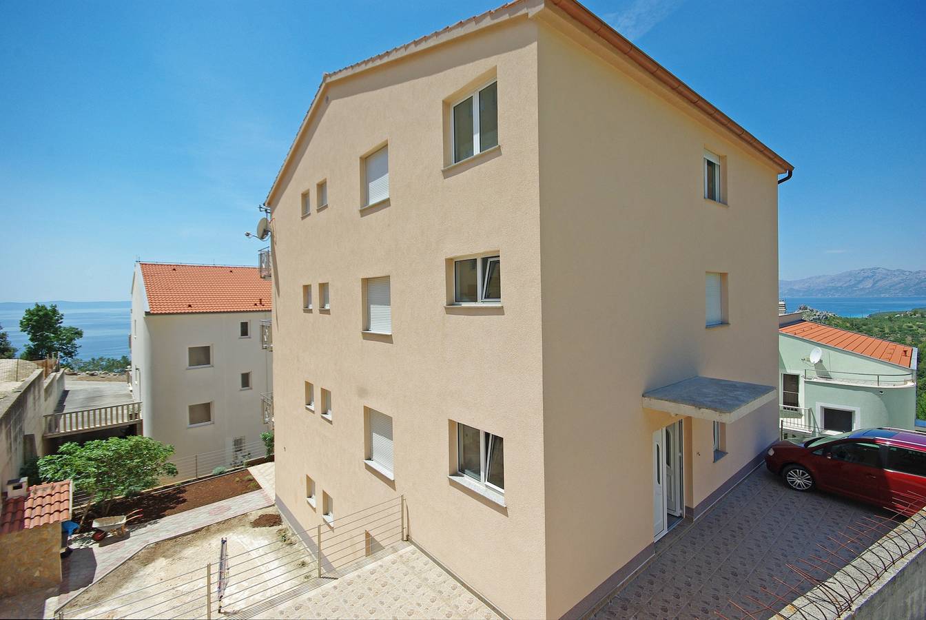 Ganze Wohnung, 2-Zimmer-Ferienwohnung mit Balkon und Meerblick Krvavica, Makarska A-18911-a in Krvavica, Makarska Riviera