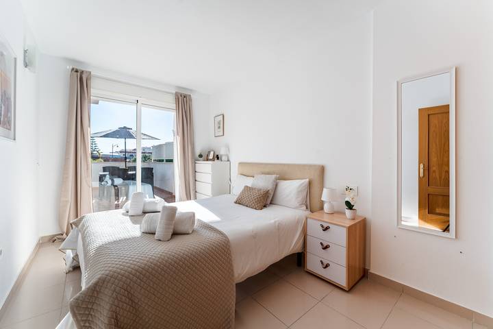 Ganze Wohnung, Malagasuite Estepona Sun & Terrace in Puerto Deportivo de Estepona, Estepona