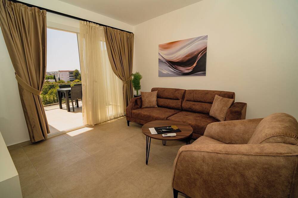 Apartamento entero, Crown Salamis Suites in Famagusta, República Turca del Norte de Chipre
