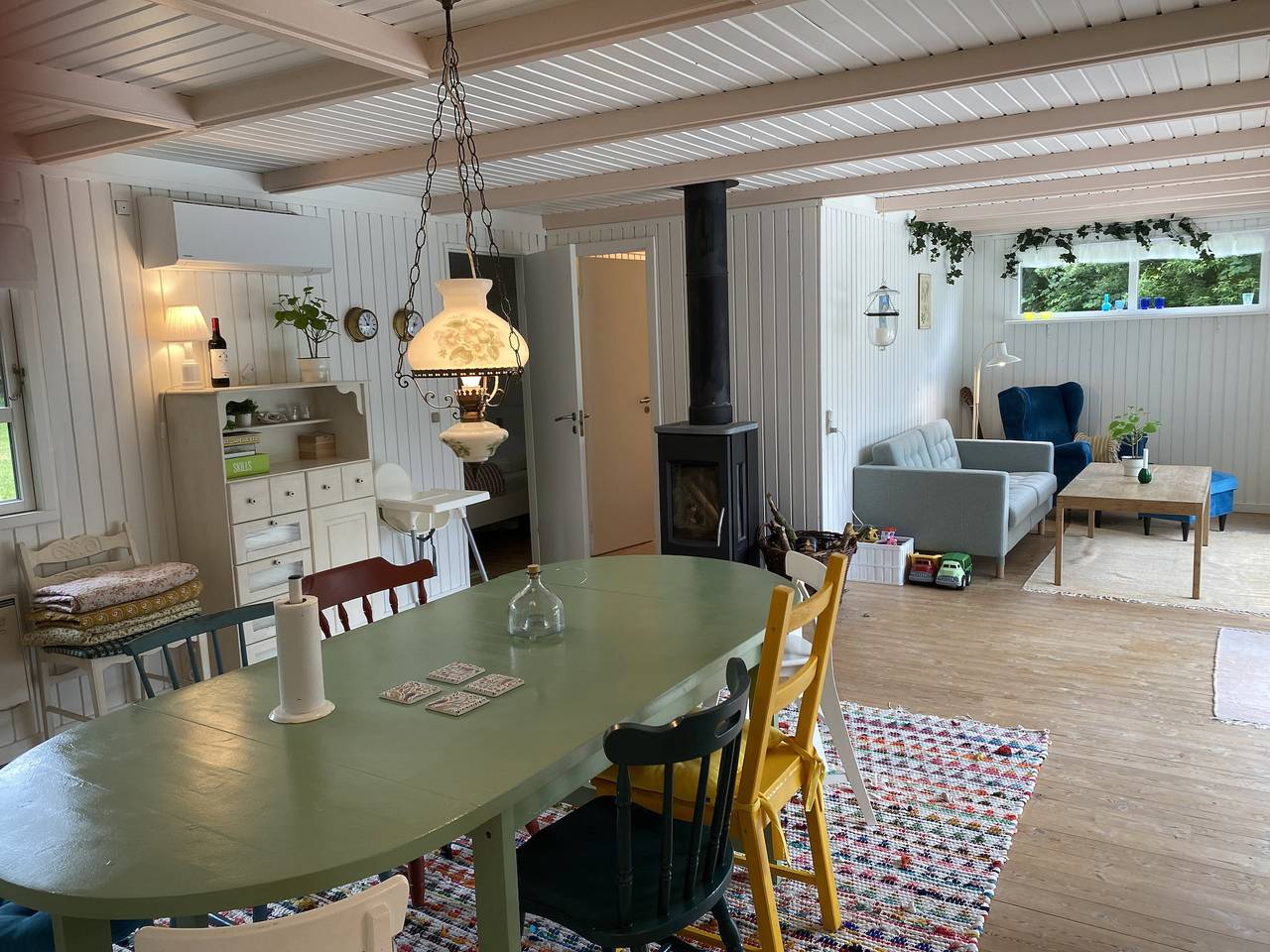 Idyllic summer house at the water's edge in Ålbæk Strand, Limfjord i Vestjylland