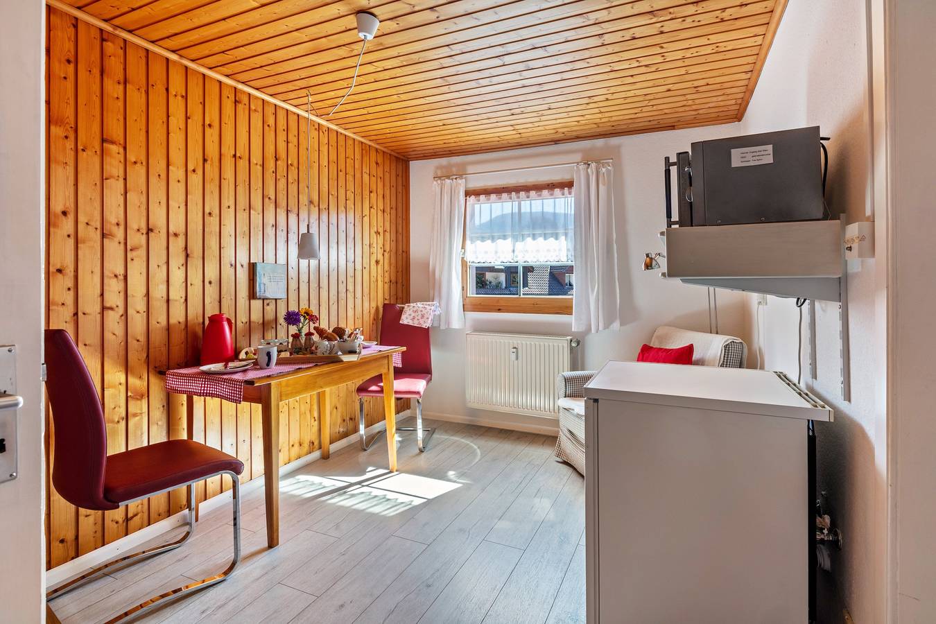 Zimmer 'Zimmer 2' mit gemeinsamer Terrasse, gemeinsamem Garten und Wi-Fi in Schönau im Schwarzwald, Südschwarzwald