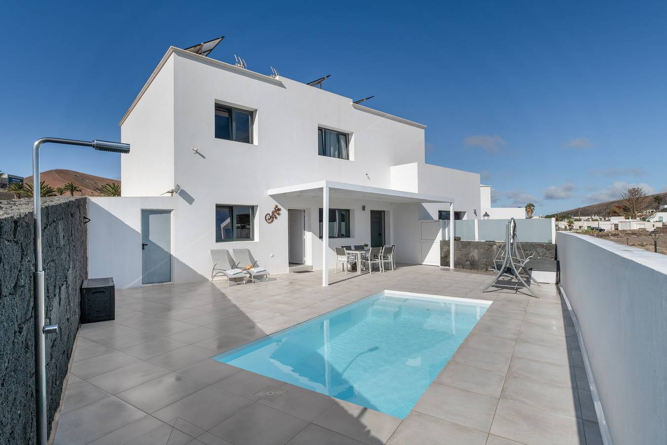 Holiday Home 'Tranquility Among Volcanoes' with Private Pool, Shared Terrace & Wi-Fi in Uga, Yaiza
