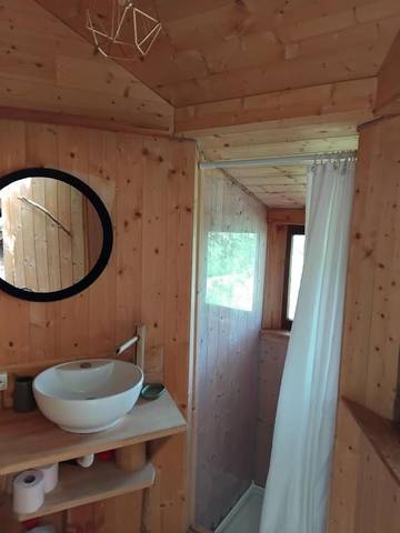 Location de vacances pour 2 personnes, avec terrasse et vue, animaux acceptés à Curvalle