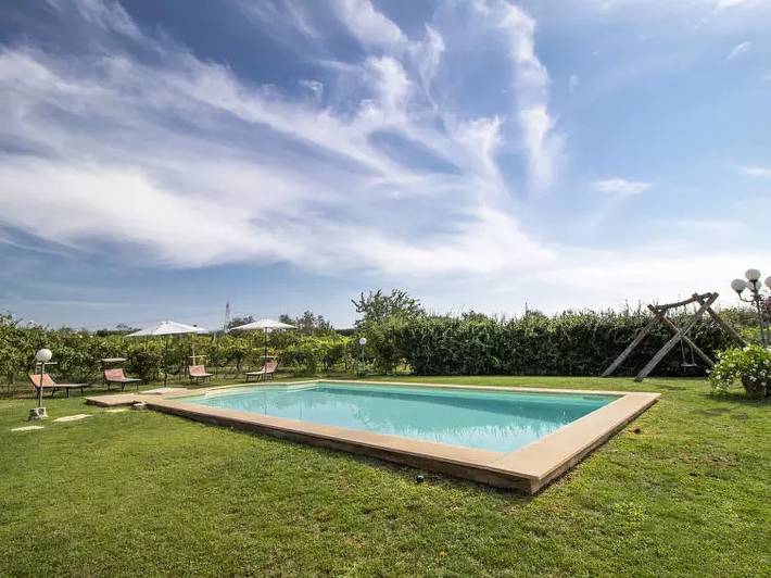 Ferienhaus für 8 Personen, mit Balkon und Terrasse sowie Garten und Pool in Latium - 4