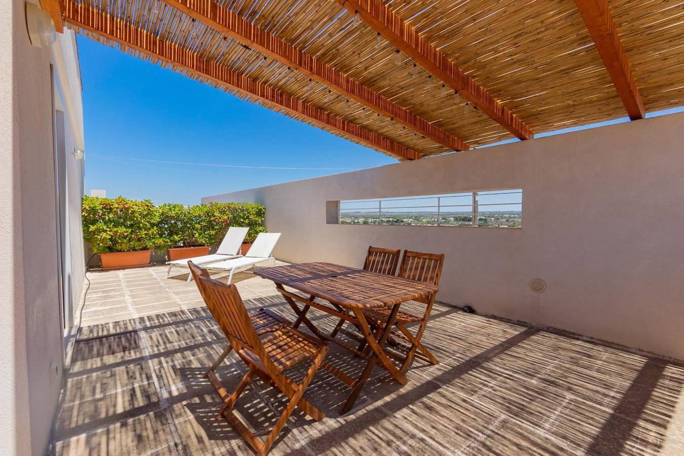 Appartement entier, Appartement « Dimore di Matilde - Attico Vistamare » avec vue mer, terrasse privée et climatisation in Gallipoli, Golfe de Tarente
