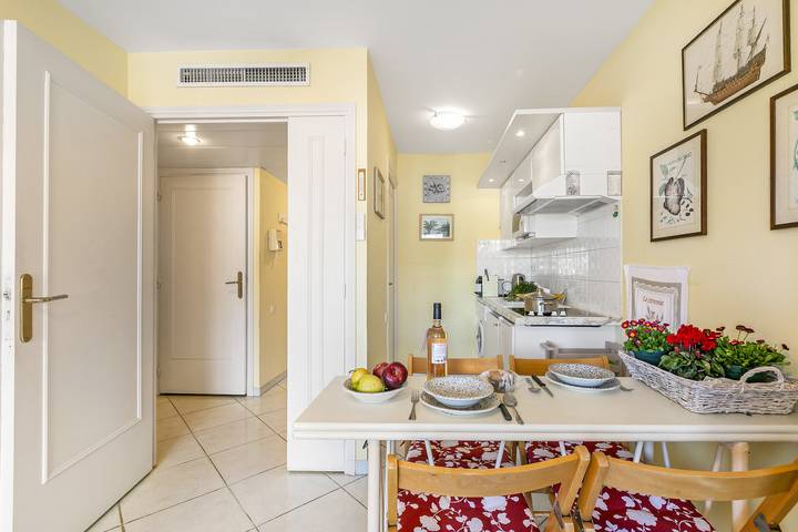 Gîte pour 4 personnes, avec Terrasse dans Plage Du Borrigo Menton - 3