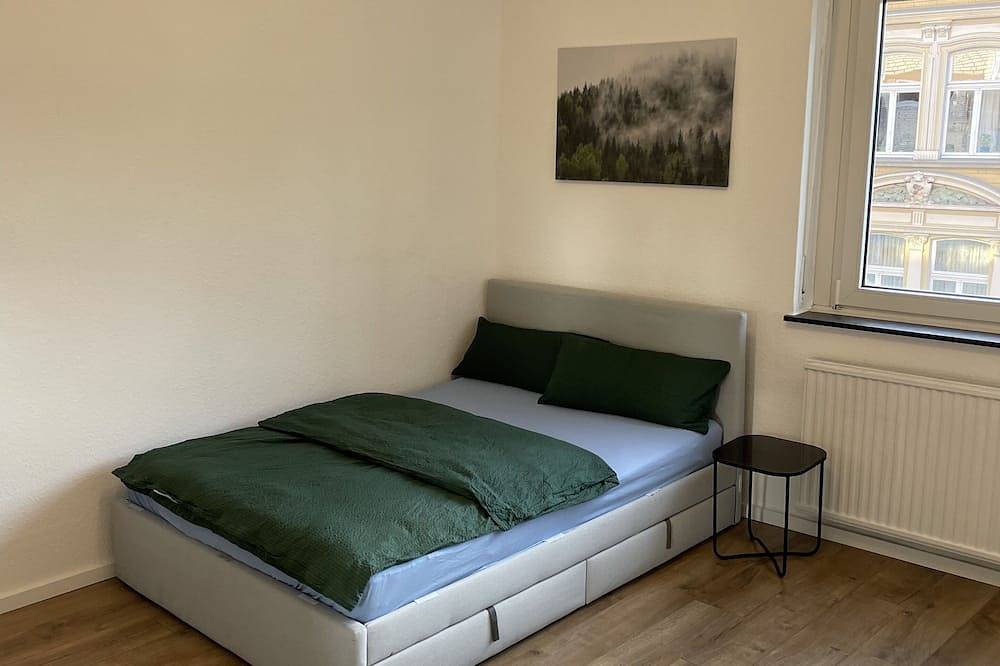 Entire apartment, Frische Renovierte 3-zimmer-wohnung / 10min vom Ice in Siegburg, Rhein-Sieg-Kreis