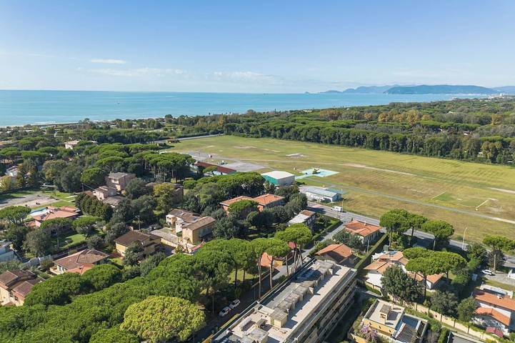 Appartamento vacanze per 4 persone, con balcone e piscina - 1