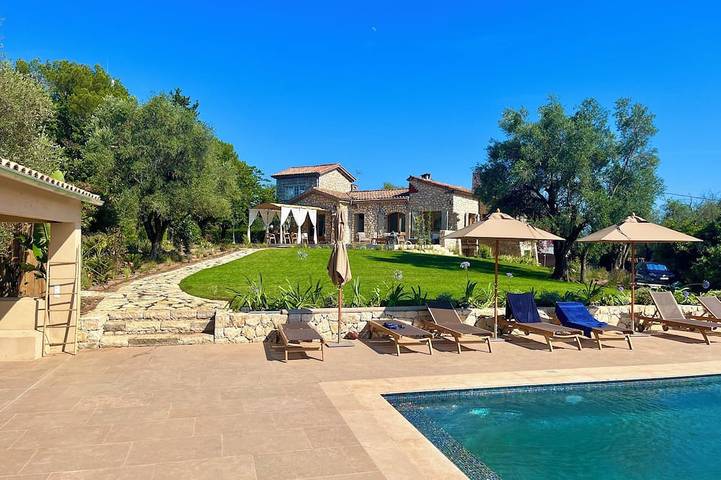 Valbonne Villa with fantastic view and large swimming pool in Valbonne, Mittelmeerküste (Frankreich)