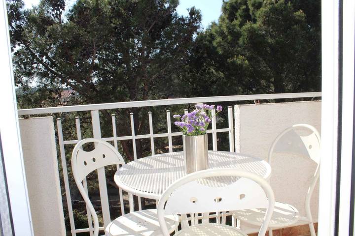 Ganze Ferienwohnung, Ferienwohnung mit Klimaanlage und Balkon  in Sali, Dugi Otok