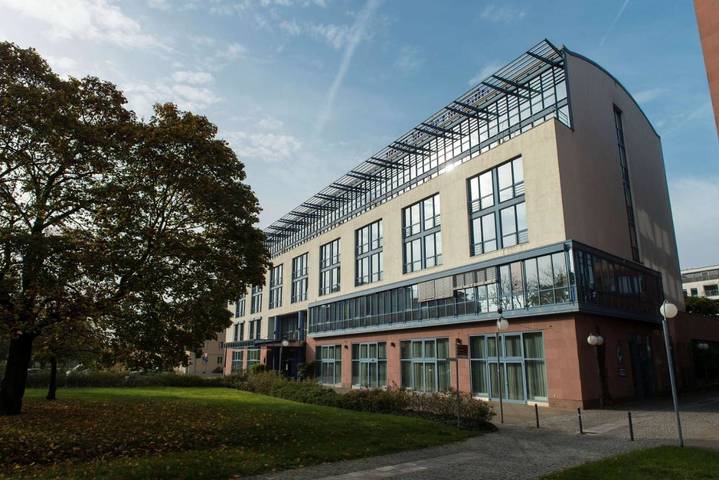 Apartamento para 2 personas, con Jacuzzi además de Terraza y Sauna en Dessau