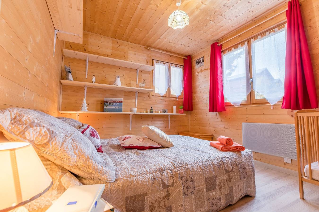 Chalet 'Rdc 110 M2 - Très Proche Des Pistes' avec vue sur montagne, terrasse privée et Wi-Fi in La Toussuire, Fontcouverte-la-Toussuire