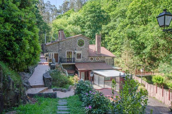 Casa rural para 10 personas, con Terraza y Jardín además de Vistas y Vistas al lago en Carral