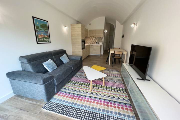 Ferienwohnung für 4 Personen, mit Terrasse und Pool, kinderfreundlich in Antibes - 3