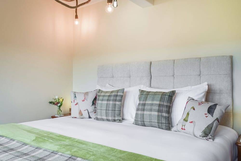 4 bedroom accommodation in Holmfirth in West Yorkshire