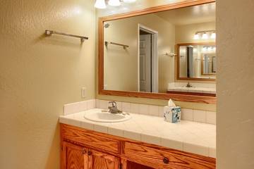 Log Cabin for 8 Guests in Wawona, Mariposa County, Picture 3