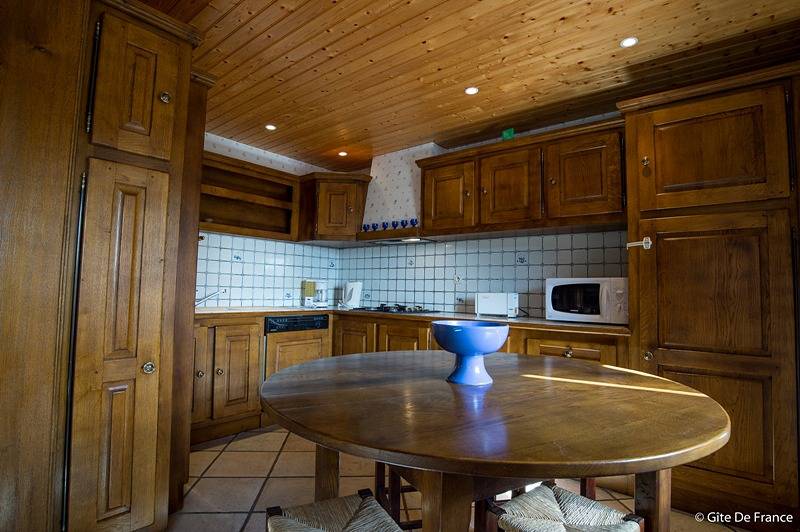 Gîte de charme à 2 km de Valz-sous-Châteauneuf avec parking, jardin et Internet. in Saint-Jean-Saint-Gervais, Région de Besse-et-Saint-Anastaise
