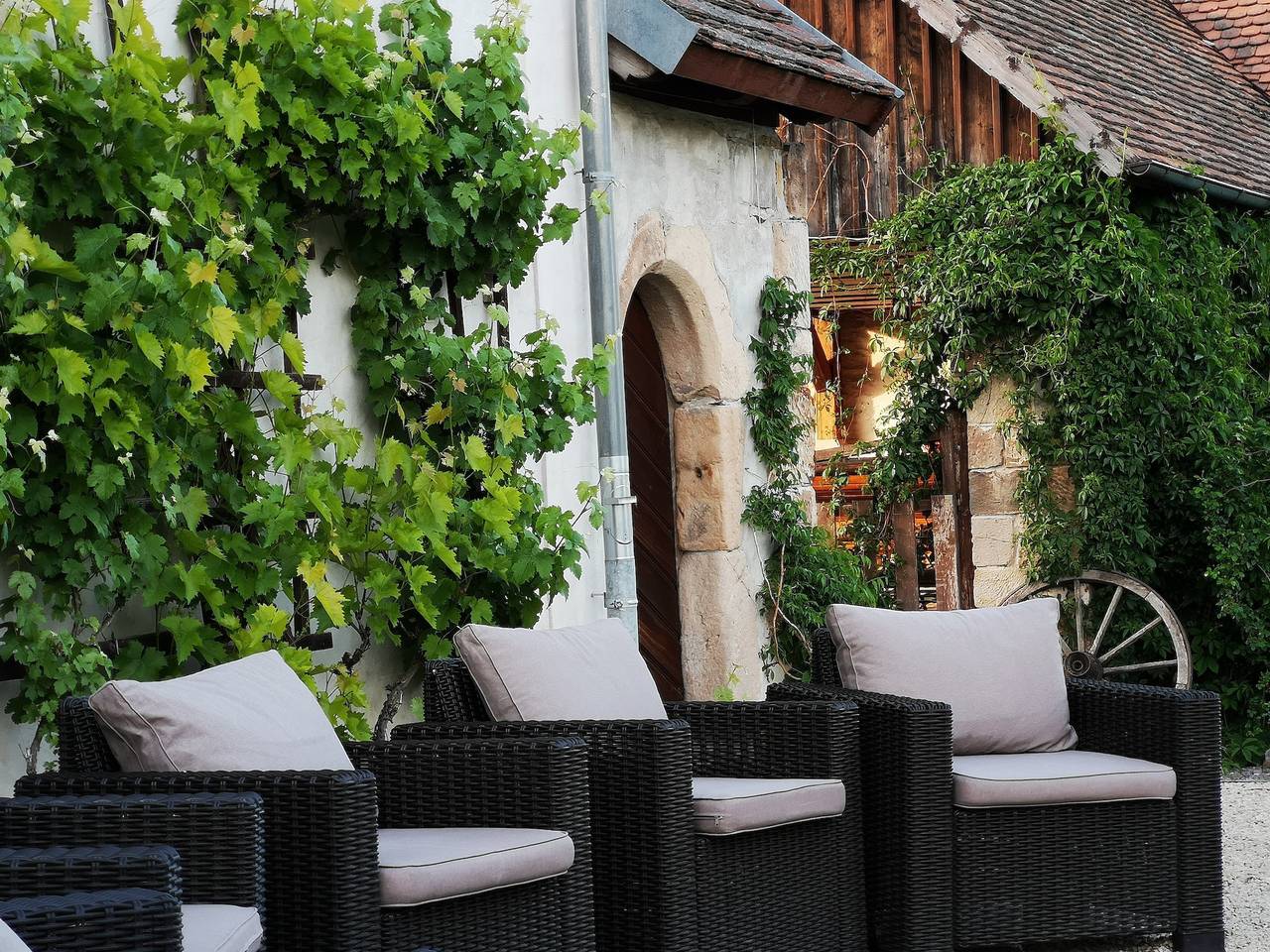 Urlaub im historischen Rittergut Positz aus dem 16. Jahrhundert - individuelle, lichtdurchflutete Romantikzimmer in Oppurg, Saaleland