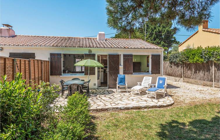 Retraite dans un jardin - 500m de la plage in Les Moutiers-en-Retz, Côte de Jade