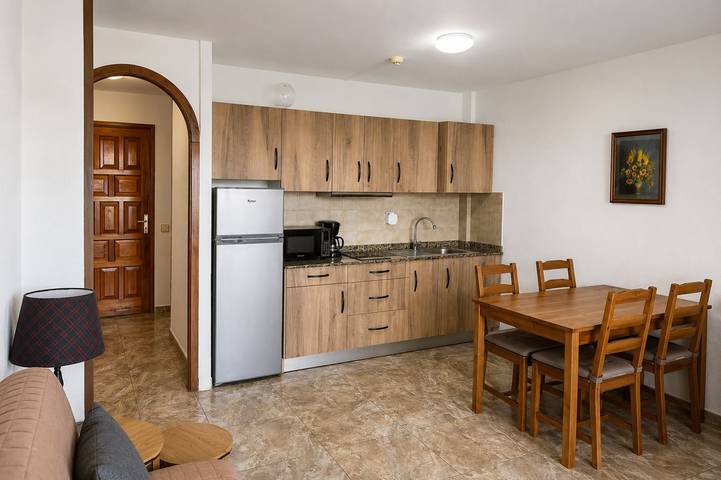 Ganze Wohnung, Ferienwohnung für 3 Personen mit Pool in Playa del Cura, Mogán