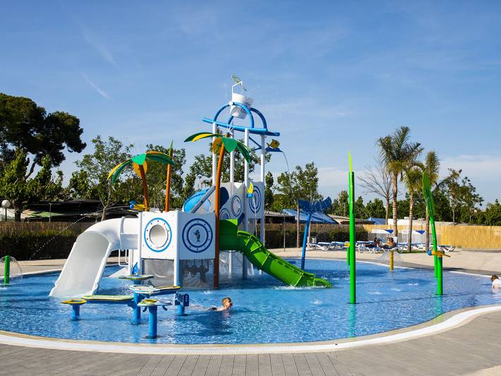 Camping for 4 personer, med badebasseng, dyr tillatt i Spania