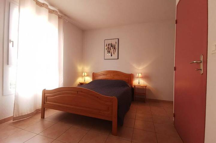 Location de vacances pour 4 personnes, avec terrasse à Trilla - 3