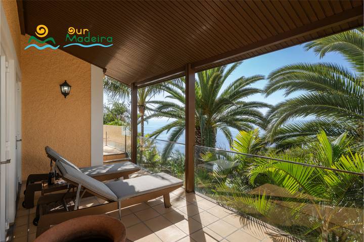 Fabulous cliff-face villa, sea-view | Vista Grande in Caniço, Madeira