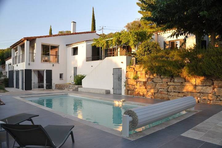 Villa pour 10 personnes, avec jardin et balcon à Le Beausset