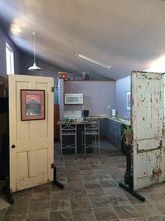 Ganze Wohnung, Neu! Artistic Studio Retreat, das ruhig und entspannend ist und an die nationalen Wälder grenzt in Navajo County