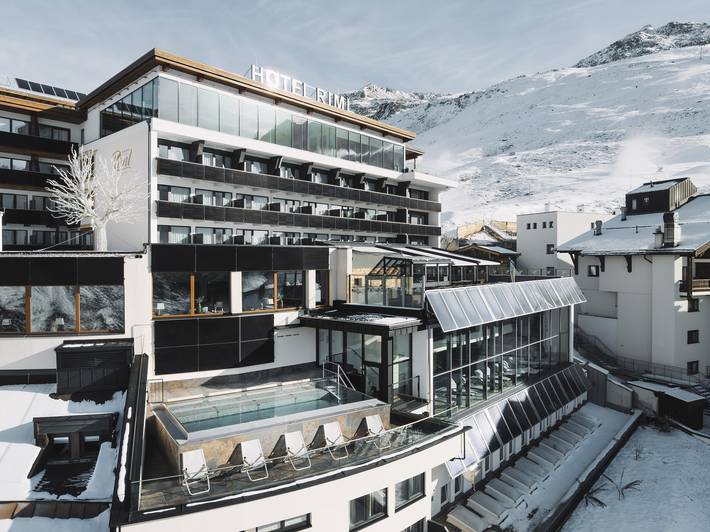 Hotel für 2 Personen, mit Terrasse und Whirlpool sowie Pool und Sauna, mit Haustier in Hochgurgl