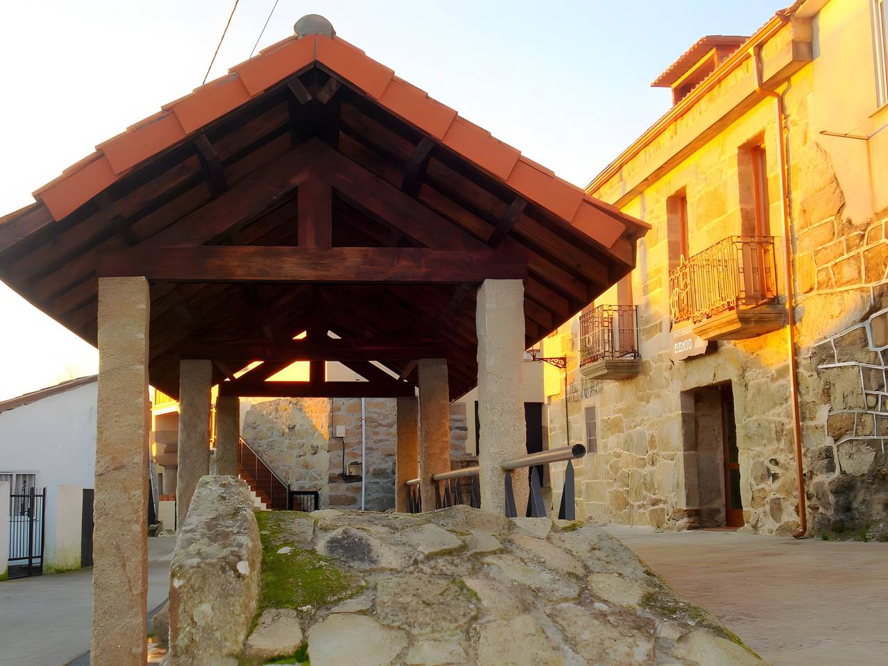 Chambre Double Émeraude avec patio intérieur et Wi-Fi in Muíños, Orense Région