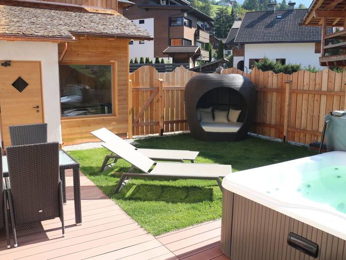 Hütte für 4 Personen, mit Garten und Balkon am Kronplatz - 2