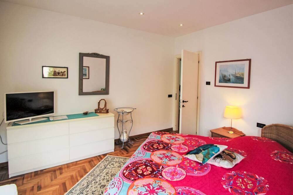 Appartement entier, Il Ciliegio by Interhome in Maccagno, Maccagno con Pino e Veddasca