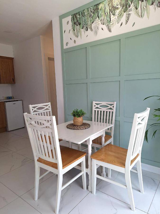 Appartement de vacances pour 4 personnes, avec vue ainsi que jardin et terrasse