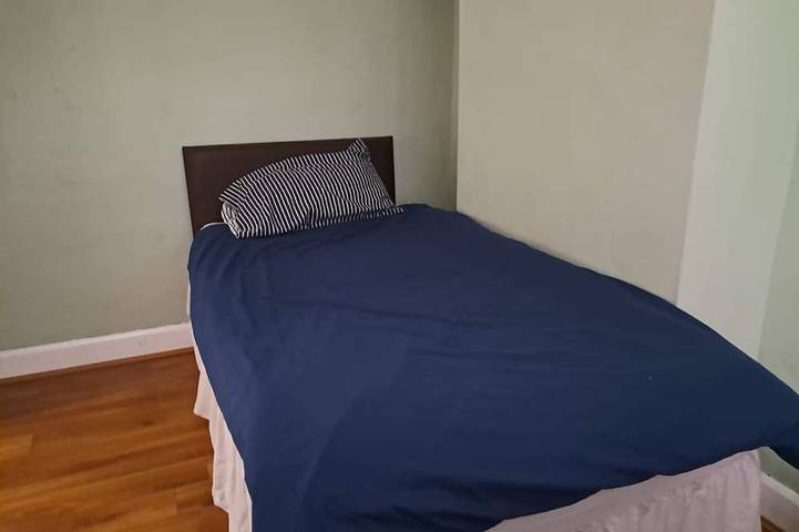 4 Bedroom House to Rent. Two Double Rooms and Two Single Rooms in Belfast, Grafschaft Antrim