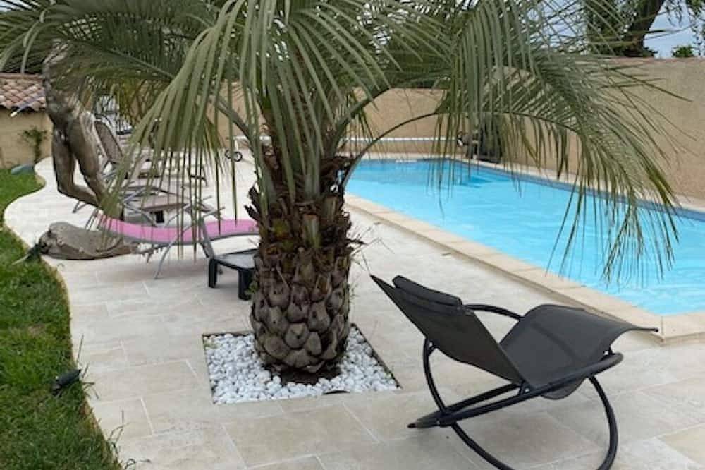 Villa Spa Piscine : entre mer et montagne in Foissac, Région de Nîmes