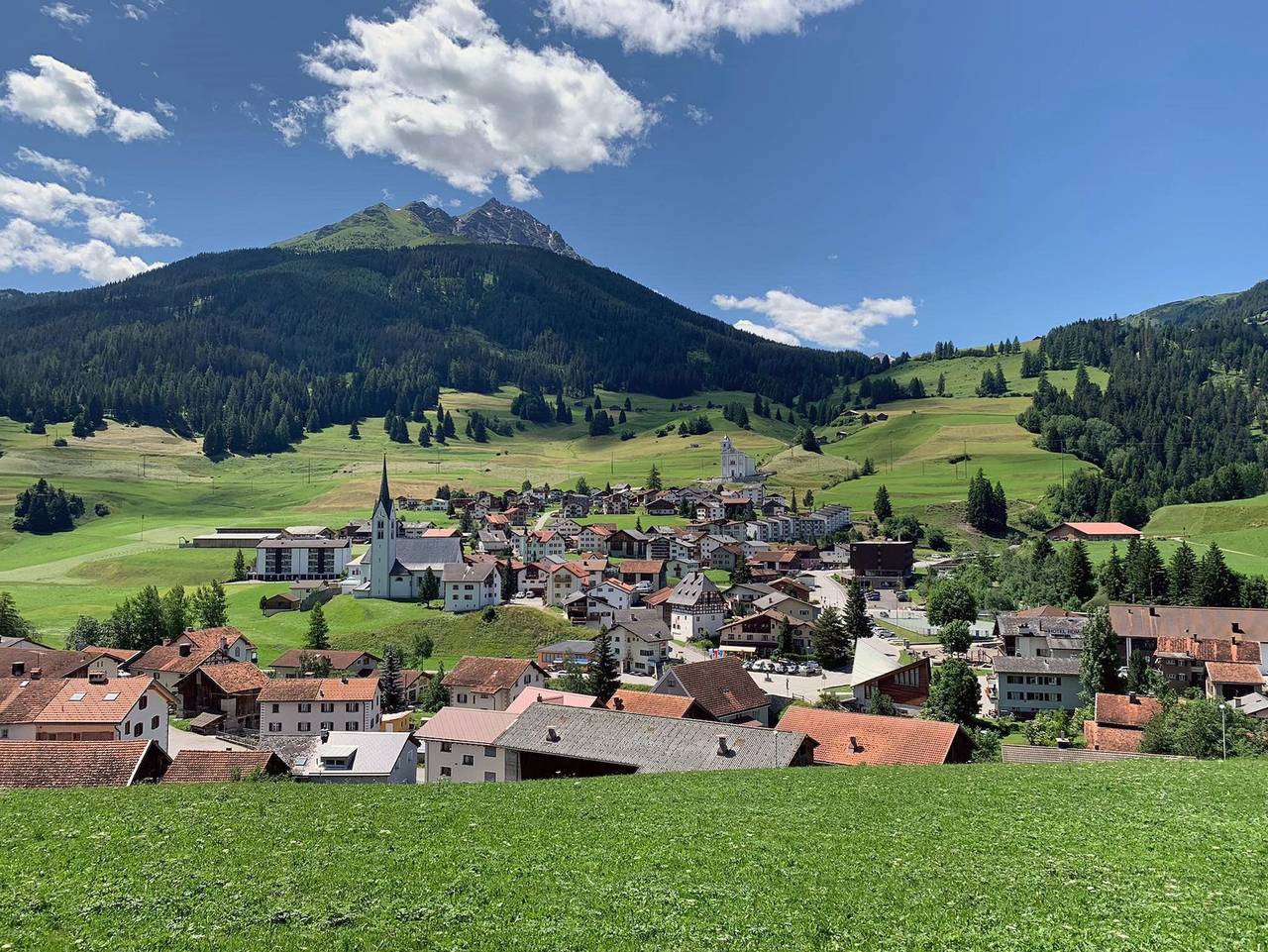 Ganze Ferienwohnung, Cadras 10 - 3 Zimmerwohnung - 4 Betten in Tinzen, Surses