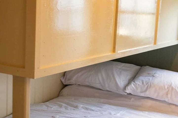 Luxury Five Person Shepherd Hut in Grafschaft Antrim