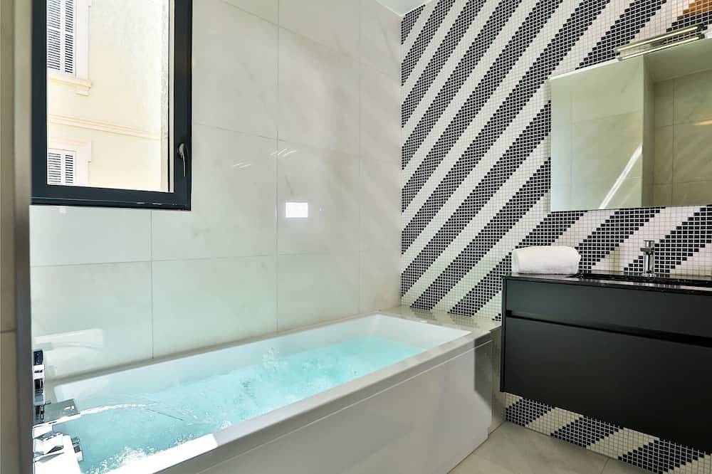Ganze Wohnung, T3 sea view \"Bella Vista\" in Ajaccio, Ajaccio und Umgebung