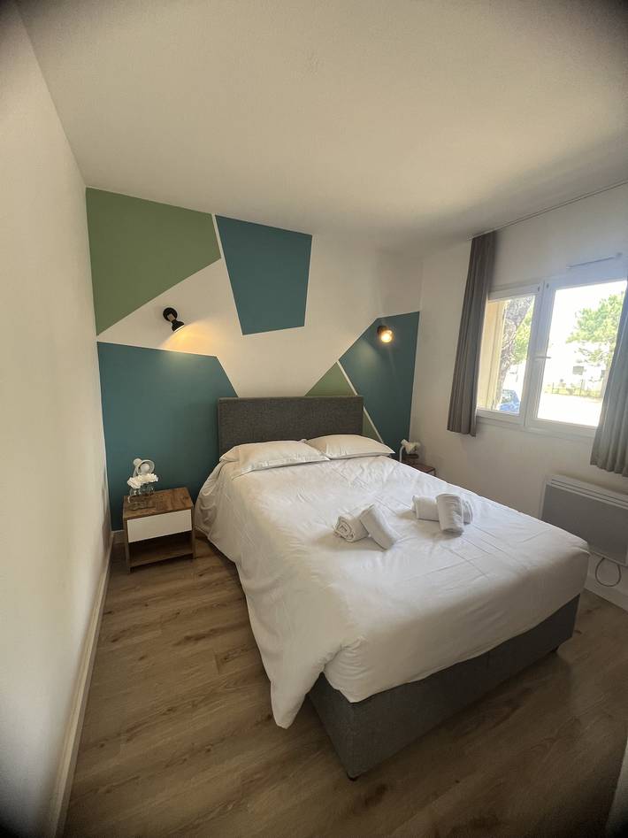 Gîte pour 4 personnes, avec terrasse et jardin dans Cala Rossa - 2