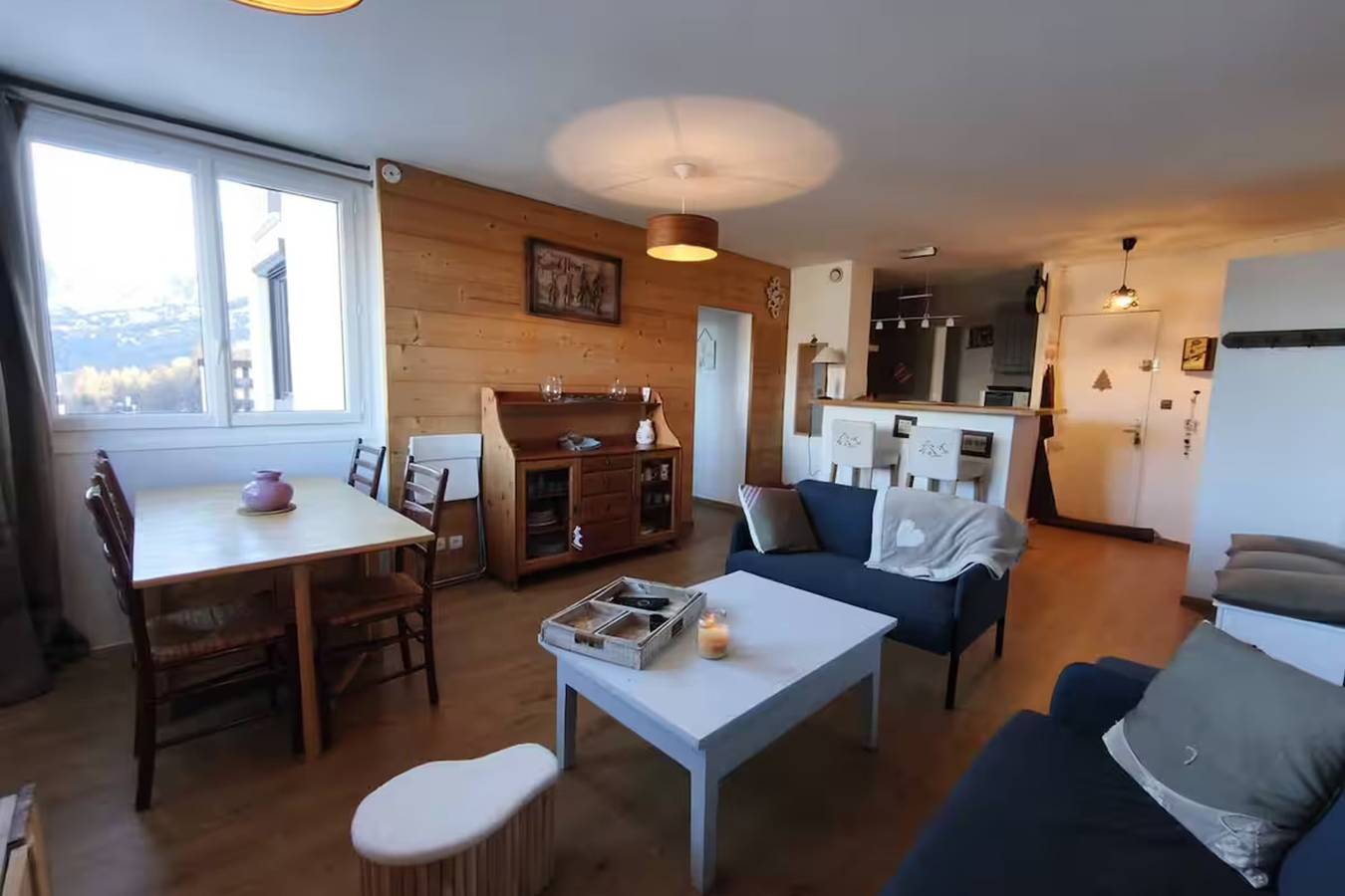 Ganze Wohnung, Le Sauze: Bright 60m² Flat near Slopes in Le Sauze, Enchastrayes