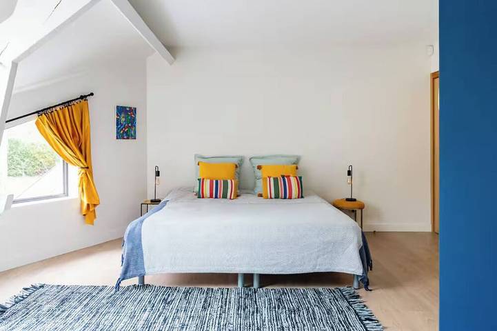 Location de vacances pour 12 personnes, avec jacuzzi ainsi que sauna et jardin, animaux acceptés à Rochefort-en-Yvelines - 3