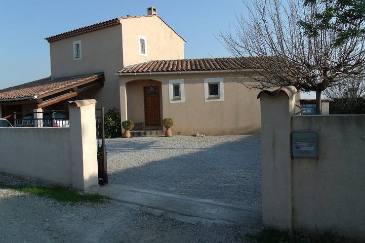 Location de vacances pour 6 personnes à La Brillanne