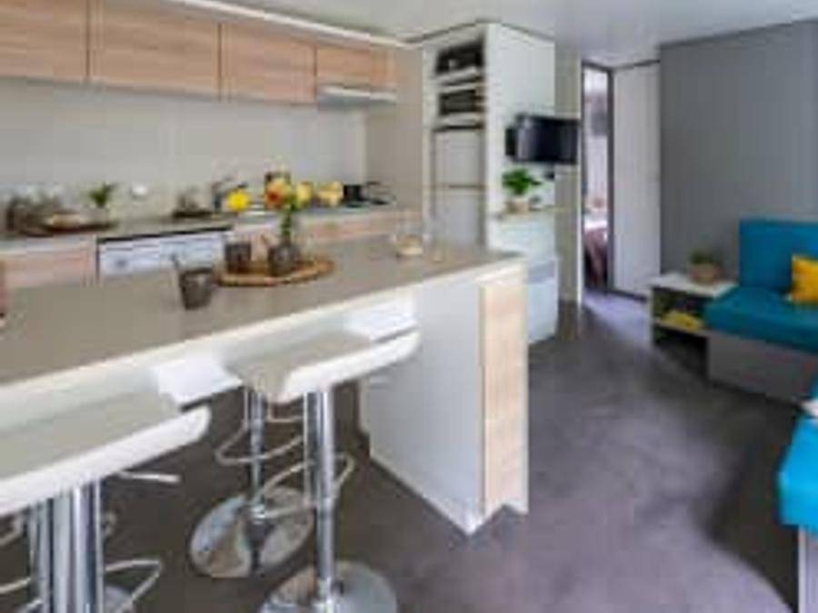 Camping Sandaya Les Rivages - Mobile home 6 persons - Cottage Coquelicot 6p 3ch 1sdb *** in Millau, Parc naturel régional des Grands Causses