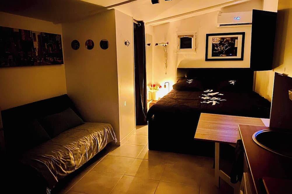 Appartement entier, Studio paisible dans la nature in La Bouilladisse, Côte méditerranéenne (France)