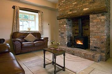 Glamping for 7 People in Peak District, Midlands, Photo 3