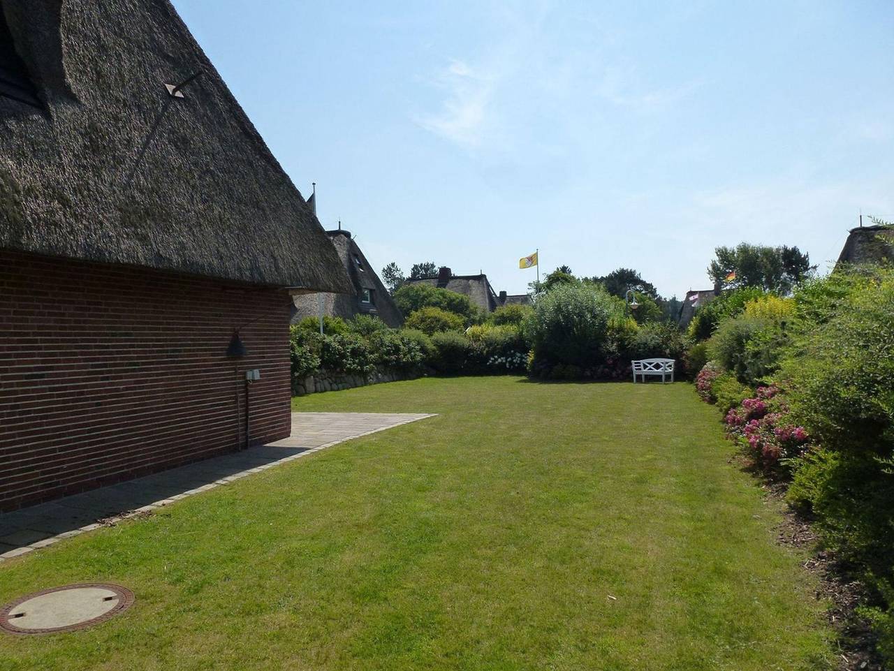 Lh Bremer Strasse, Hausteil 1 - Exklusives Ferienhaus mit ca. 110 m² und 5 Zimmern, für bis zu 6 Persone in Wenningstedt, Sylt