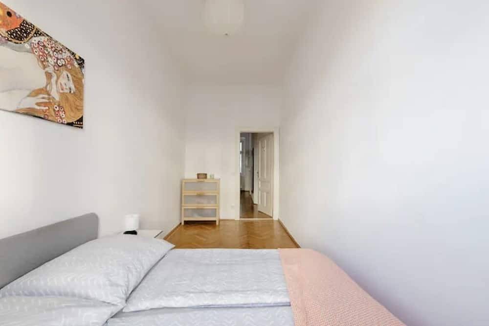 Ganze Wohnung, A family apartment close to Schönbrunn Castle in Wien, Donau Niederösterreich